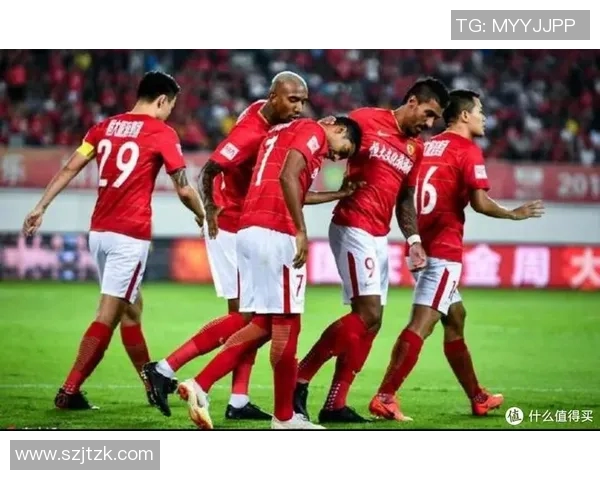 探讨全球知名足球品牌及其在足球运动中的影响力与发展历程